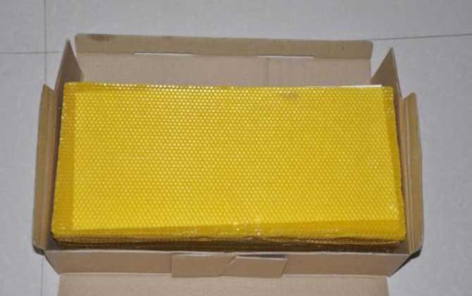 各種養蜂工具及參考價格 巢礎