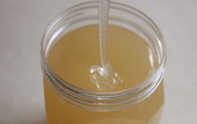 蜂蜜變質(zhì)后的圖片是什么樣?出現(xiàn)這4種情況,說明蜂蜜已經(jīng)變質(zhì)! 蜂蜜