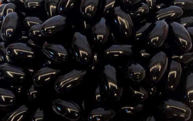 蜂膠吃多久算一個療程?至少吃一個月,有些人可能要更長時間! 蜂膠