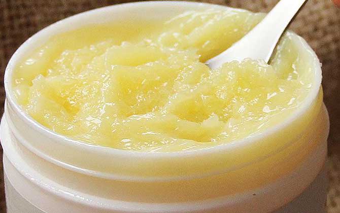 吃蜂王漿三個月患乳腺癌怎么回事?蜂王漿雖好,但也不能亂吃! 蜂王漿