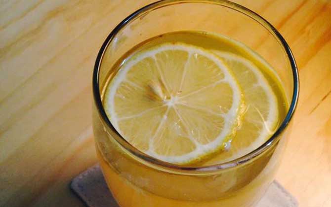 早上空腹喝蜂蜜檸檬水好嗎? 蜂蜜檸檬水