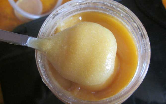 檸檬蜂蜜面膜的功效及簡單做法 檸檬蜂蜜面膜