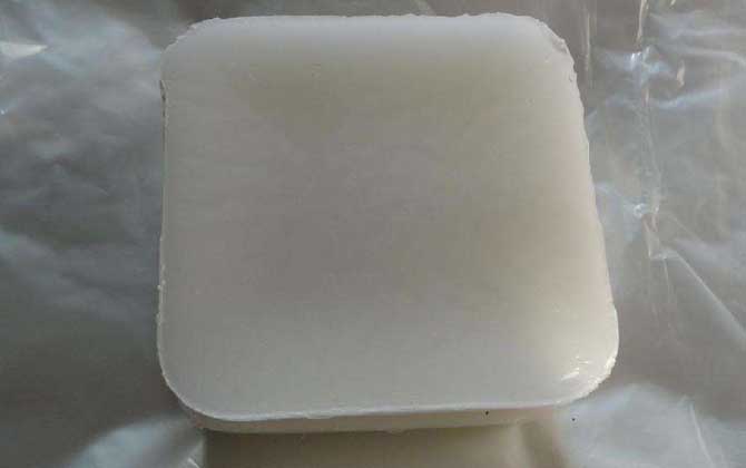 白蜂蠟和黃蜂蠟的區別 白蜂蠟