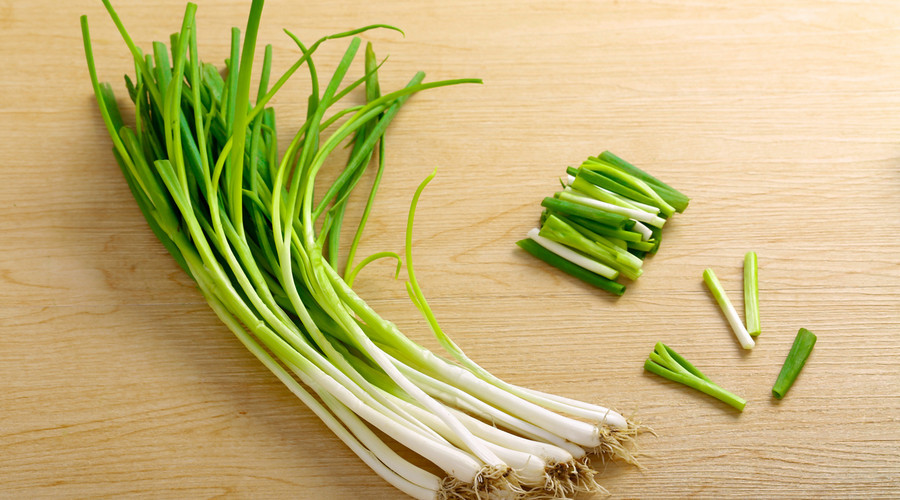 蔥和蜂蜜能一起吃嗎(蜂蜜和蔥一起吃會(huì)不會(huì)中毒) 蔥和蜂蜜能一起吃嗎(蜂蜜和蔥一起吃會(huì)不會(huì)中毒)