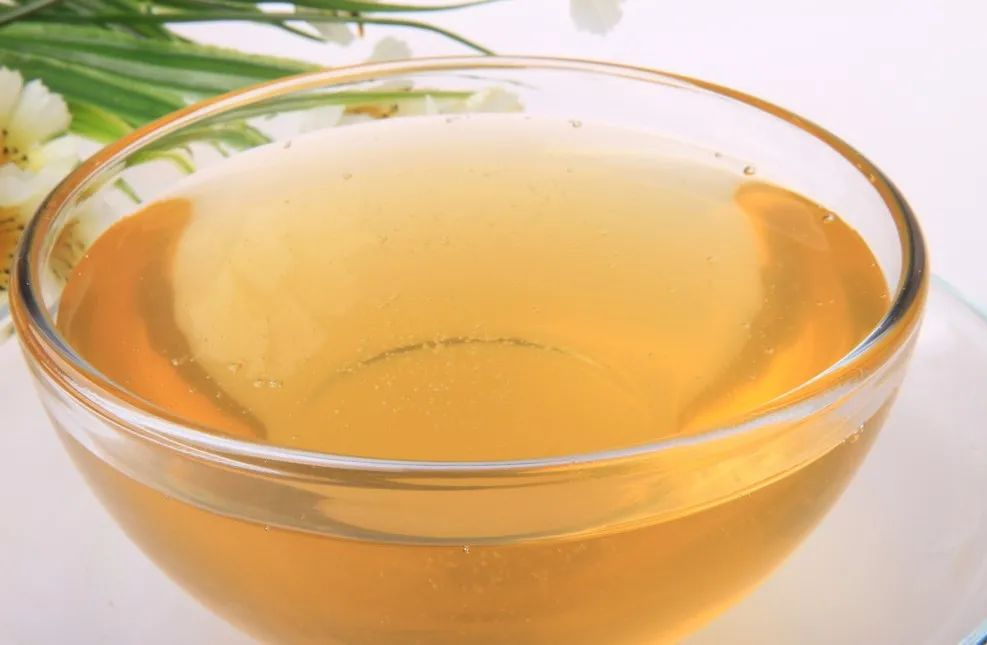 蜂蜜可以美白嗎(蜂蜜涂臉美白的正確方法和步驟) 蜂蜜可以美白嗎(蜂蜜涂臉美白的正確方法和步驟)