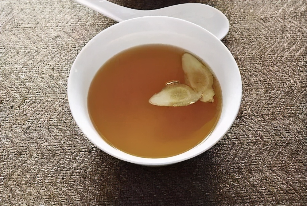 蜂蜜檸檬水解酒嗎(14種必備的解酒妙招) 蜂蜜檸檬水解酒嗎(14種必備的解酒妙招)