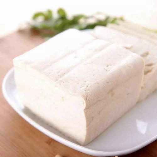 豆腐和蜂蜜可以一起吃嗎(蜂蜜和豆腐一起吃會怎么樣) 豆腐和蜂蜜可以一起吃嗎(蜂蜜和豆腐一起吃會怎么樣)