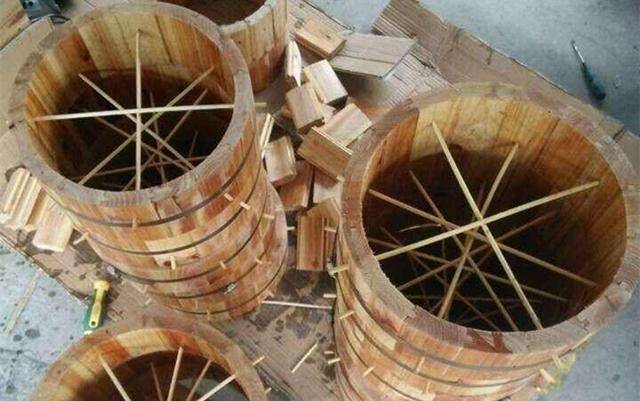 中蜂格子箱規格及尺寸(格子蜂箱的標準尺寸與優缺點) 中蜂格子箱規格及尺寸(格子蜂箱的標準尺寸與優缺點)