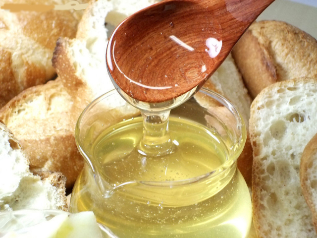 什么牌子的蜂蜜質(zhì)量好(哪個品牌的蜂蜜好) 什么牌子的蜂蜜質(zhì)量好(哪個品牌的蜂蜜好)