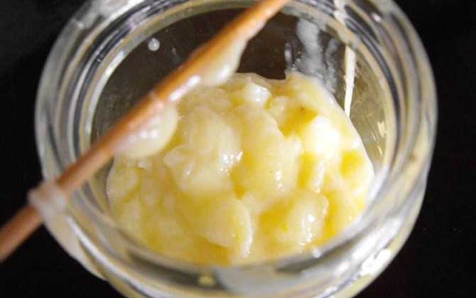 女人長(zhǎng)期吃蜂王漿好嗎？這5個(gè)好處，只有吃蜂王漿的女人知道！